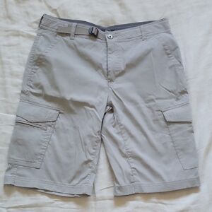 Stylish Tan Cargo Shorts for Men